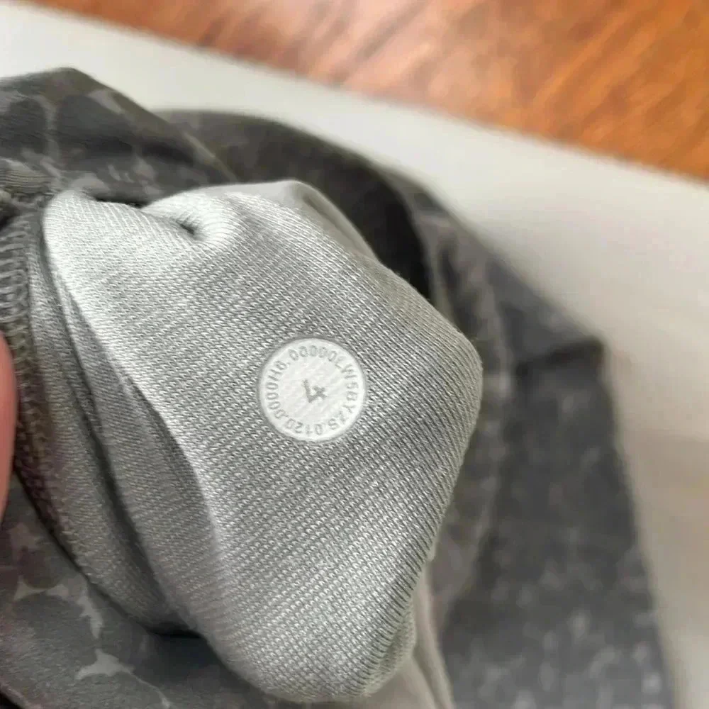 Lululemon I 4
